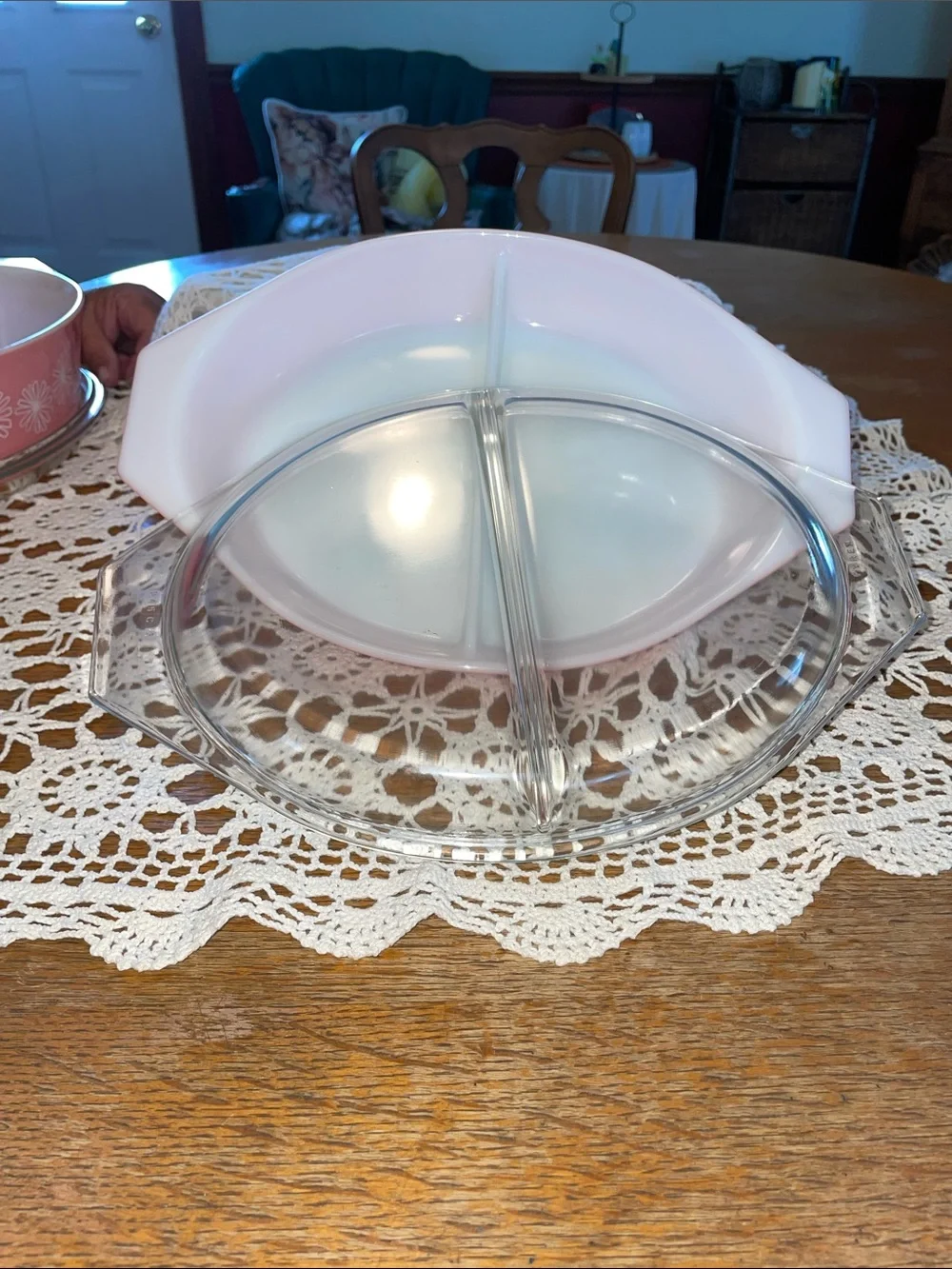 Pyrex Pink Daisy Casserole Dishes with Clear Lids